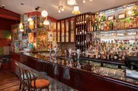 Hotel DeBrett - 5-Star