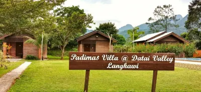 Padimas Villa @Datai Valley Отели в г. 