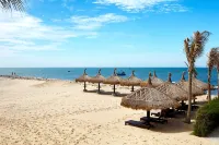 Poshanu Resort - Beach