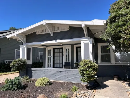 Bungalow 215 - Enchanting Craftsman - 2 B /2 BA - Game Room + Patio