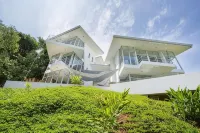 Private Eco-Villa, Prime Central Location, Ocean Views, Wildlife, and Nightlife - วิลล่า
