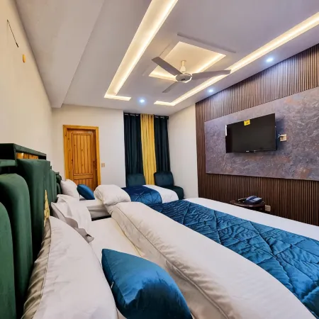 Hotel Summer Palace