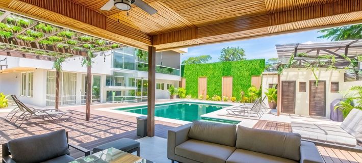 Luxury Villa 8 Bedrooms Private Compound with Pool Hotels in Jacó