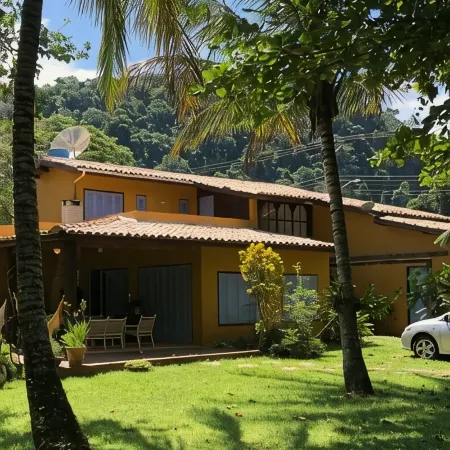 Beautiful house in Paúba SP - 4 suites - 2km de Maresias