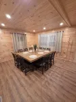4-bedroom house in terrific Orland with AC, WiFi. Enjoy your stay - WiFi