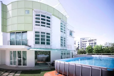GeorgeTown 6BR KTV Private Pool Bungalow 28Pax Hotel di 