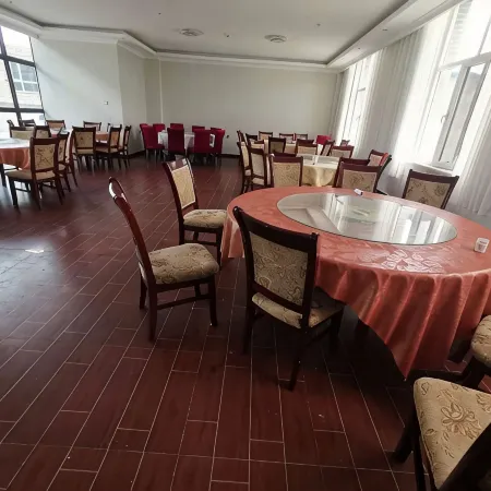 Delingha Yuhao Hotel