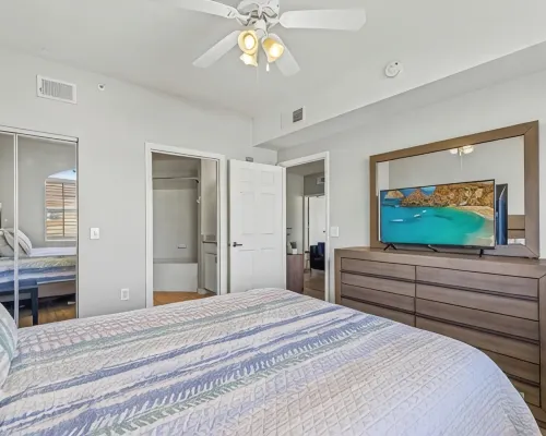 Stunning Condo 15 minutes from Ft. Myers & Sanibel beach 이오나 호텔