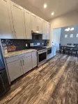 3-bedroom townhome walking distance to Highschool and Lions Park - Wifi