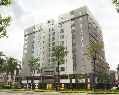 Urban Hotel 33 Các khách sạn gần Đại học quốc gia Cao Hùng (NKNU) - Cơ sở Hòa Bình