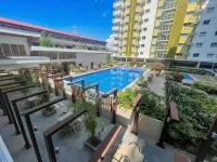 Convenient Condo - Nearby CDO Mall - Swimmingpools