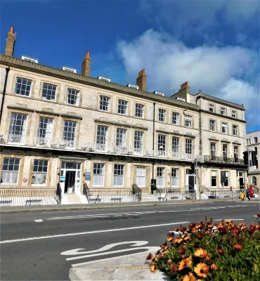 The Jubilee Hotel East - with NEWLY REFURBISHED SPA FACILITIES - GAMESPIT - AND SMOKEHOUSE