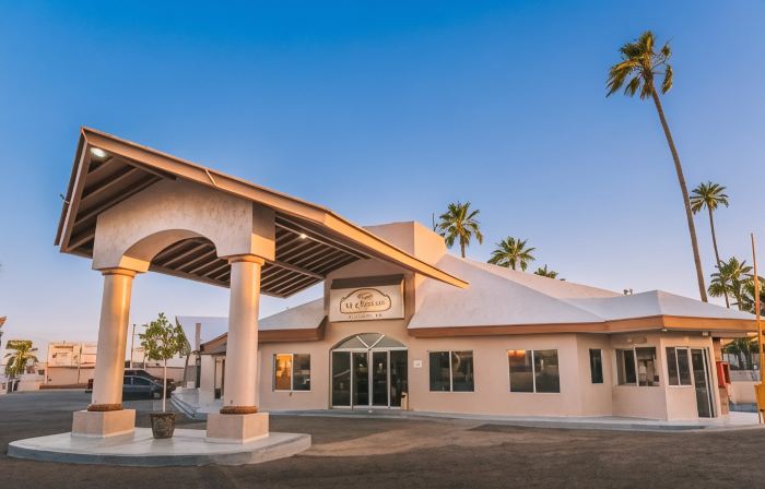 El Camino Hotel & Suites