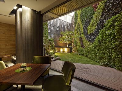 La Vida Hotel