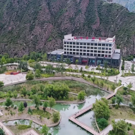 Yujing Hotel