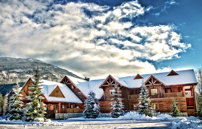 Glacier House Hotel & Resort