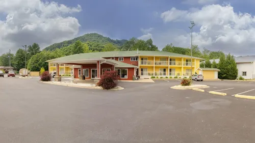 Ramada by Wyndham Maggie Valley
