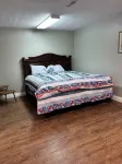 Spacious 3 bedroom apartment 3 miles from Wolf Creek Dam. Pet friendly!