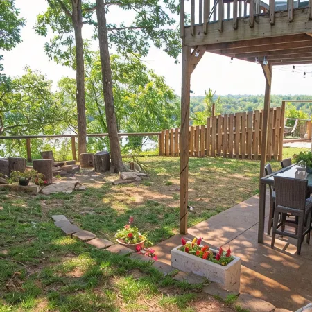 Sunrise Bluff Lakefront - in family-friendly area w/ great view of Grand Lake
