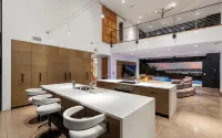 Camelback Retreat - 5Br Estate w/ Saltwater Pool, Spa & Suspension Bridge