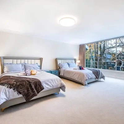Comfortable Room in a Shared Home Hotels near Jericho Beach