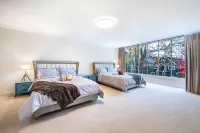 Comfortable Room in a Shared Home - 4-Star