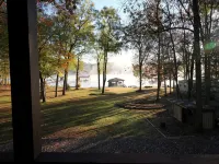 Lakefront Cabin-Giant Covered Porch-Gourmet Kitchen. Boulder Fire Pit! Bliss!!