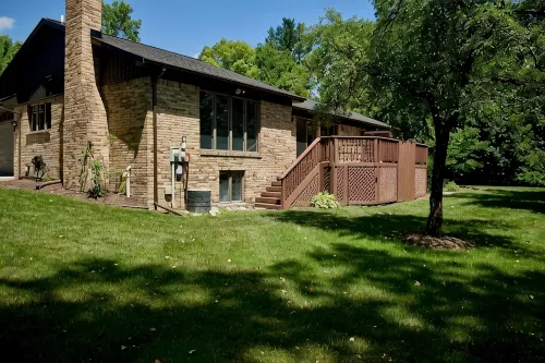 Stylish Renovated Ranch, 4 Bed/ 3.5 Bath, North Troy in Private Cul-de-Sac - واي فاي