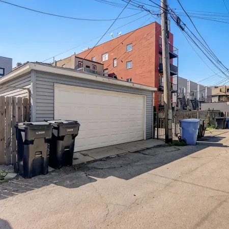 Spacious 5-bedroom house great for large groups