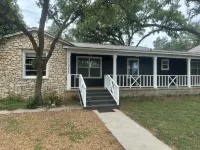 Hillcrest House is a family-friendly 3-bedroom house in the heart of San Marcos! - 4-Star