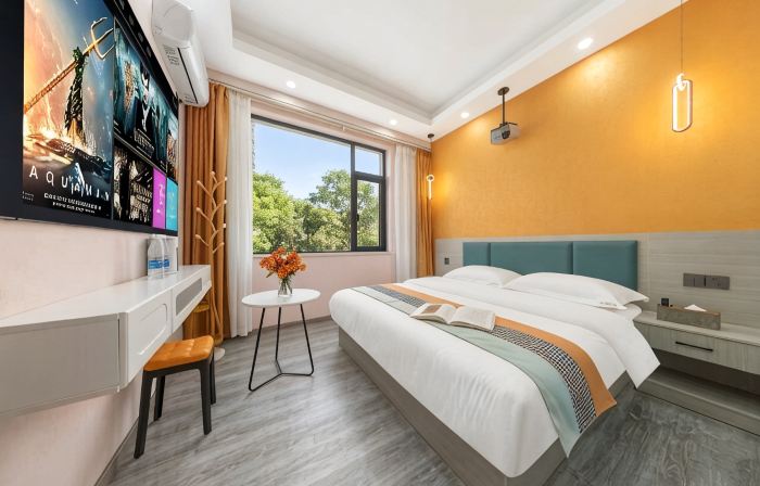 Anning Yujian Hotel (Wuyue Plaza)