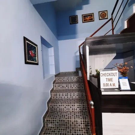 Goroomgo Jagannath Inn Puri