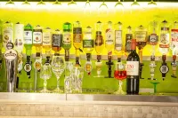 Ashley Hotel - bar