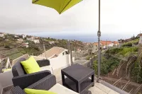 House Crystal Calheta