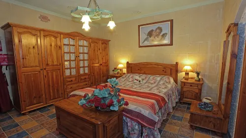 Great Location: FREE Gozo transfers, WIFI, Bicycles & BBQ  – NO Car required! - Wifi