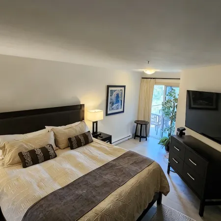 Relaxing retreat at Pacific Shores Resort Condo 1 Bedroom + Kitchen