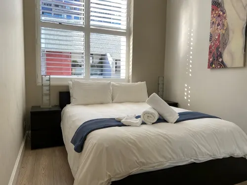 Chic apartment near Sydney Harbour