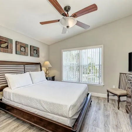 August Deals Are Here! Pool • Private Sundeck • Perfect Location