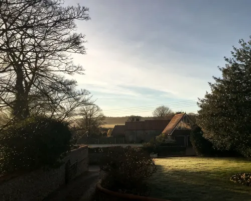 Luxury 4 bedroom North Norfolk cottage in lovely coastal village location Hotels in Holt