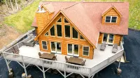 #1 PRVT. BLACK-MT. LUX LOG ESTATE. / HOT TUB / GAME RM / PETS / 2 FIRE PL. 6/6.5