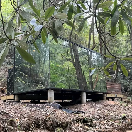 “Glass House3 - Modern Mirror Home w/ Hot-tub