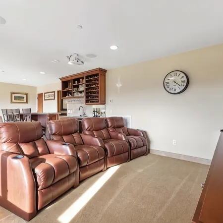 Breathtaking retreat in the wine country on the ranch with goats you can pet! Отели в г. Повэй
