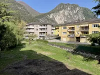 Large Apartment with 3 Bedrooms - 2-Star