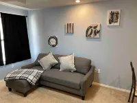 Lovely 2 bedroom w/ 2 bathroom cozy & clean rental