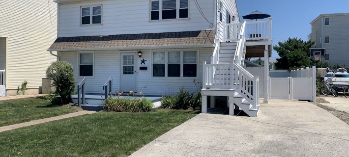 Steps to the Beach! Hotels in Brigantine