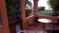 Birdie's Nest condo #2 with ocean view