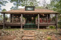 Uncle Joe's Cabin, Lakefront - 4 stjerner