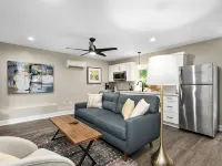 2 Bedroom Pet Friendly Apt w/ full kitchen; Private fenced Backyard; Great Wifi - Wifi