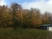 Beautiful Getaway In the UP!! Right on Snowmobile and ORV Trails - Homestays