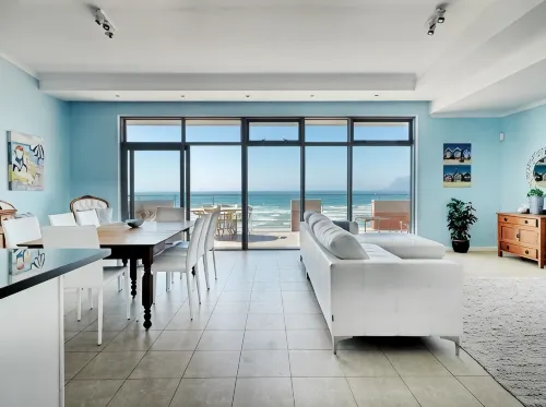 Surferscorner Self Catering Apartments - parking
